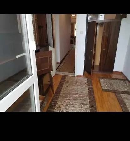 в споделен апартамент свободен паркинг Room-shared Apartment, Wi-fi Tv Free Parking ブルガス