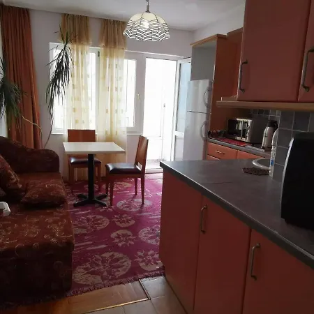 в споделен апартамент свободен паркинг Room-shared Apartment, Wi-fi Tv Free Parking